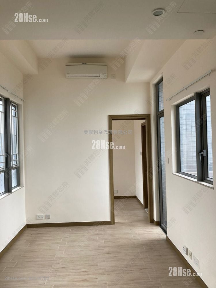 Astoria Crest Sell 1 Bedroom 270 ft² Astoria Crest Sell 1 Bedroom 270 ft²