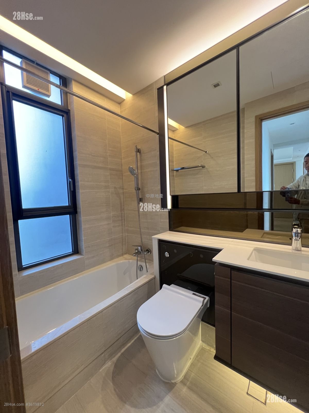 The Bloomsway Sell 4 Bedrooms , 4 Bathrooms 1,215 ft² The Bloomsway Sell 4 Bedrooms , 4 Bathrooms 1,215 ft²