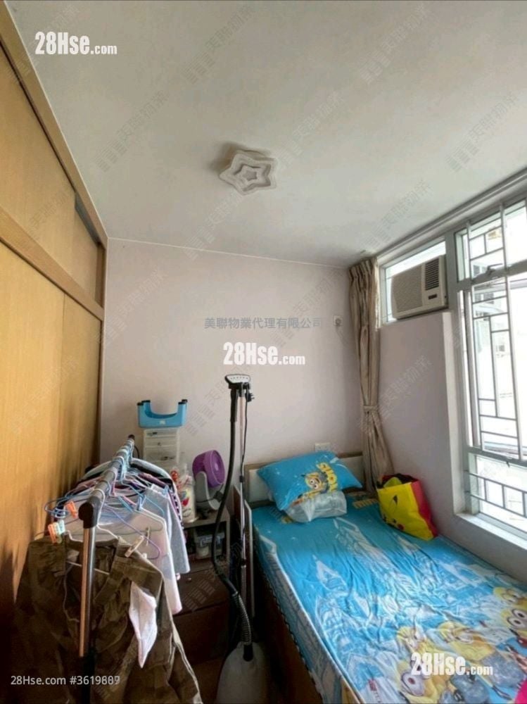 Ching Chun Court Sell 2 Bedrooms , 1 Bathroom 438 ft² Ching Chun Court Sell 2 Bedrooms , 1 Bathroom 438 ft²