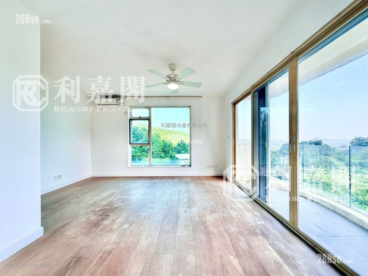 南山新村 售盤 4 房 , 3 浴室 2,100 平方呎 南山新村 售盤 4 房 , 3 浴室 2,100 平方呎
