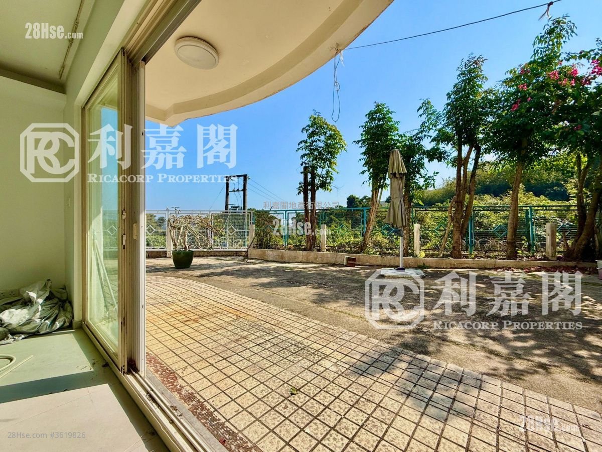 南山新村 售盤 4 房 , 3 浴室 2,100 平方呎 南山新村 售盤 4 房 , 3 浴室 2,100 平方呎