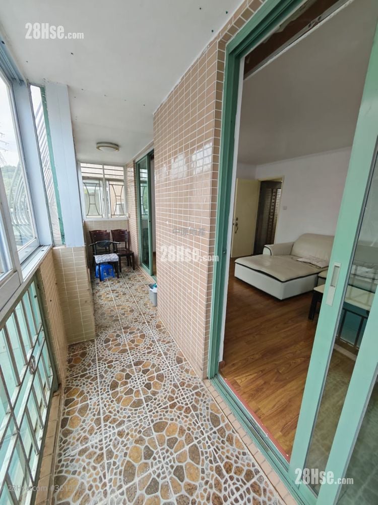 balcony: Wah On Villa Rental 700 ft² balcony: Wah On Villa Rental 700 ft²