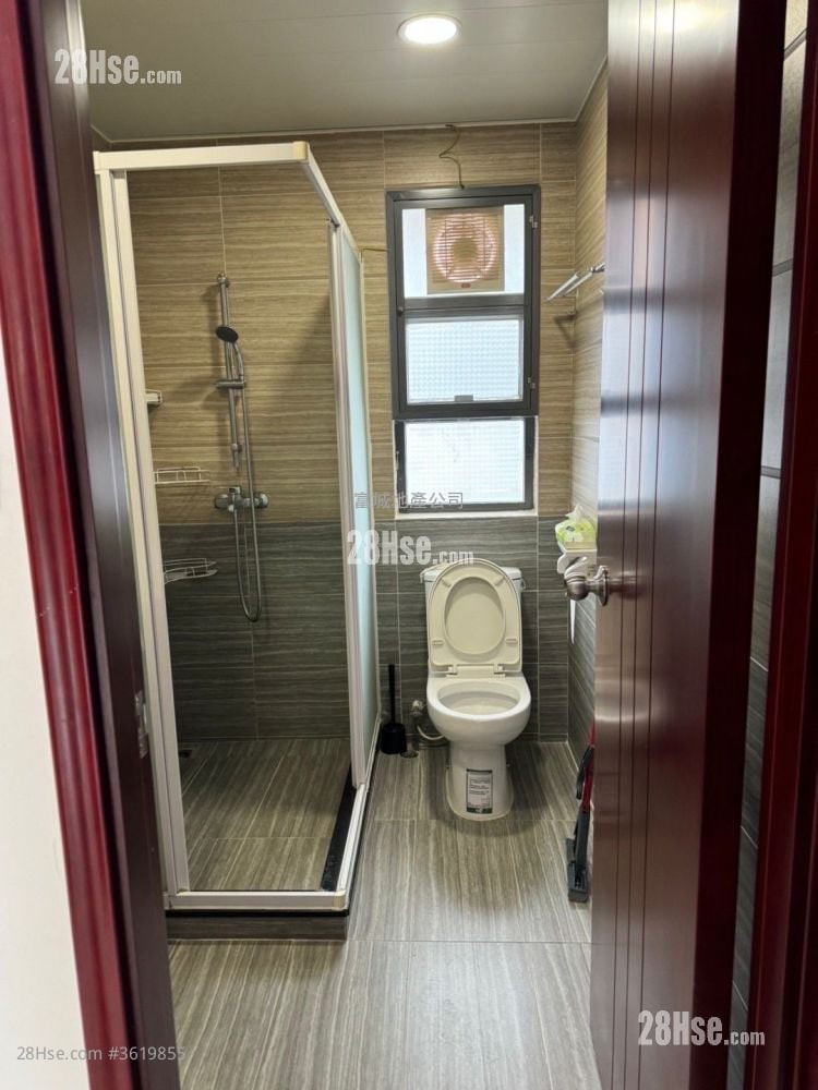 Village Rental 3 Bedrooms , 1 Bathroom 630 ft² Village Rental 3 Bedrooms , 1 Bathroom 630 ft²