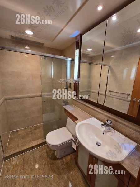 Royal Peninsula Rental 4 Bedrooms 948 ft² Royal Peninsula Rental 4 Bedrooms 948 ft²