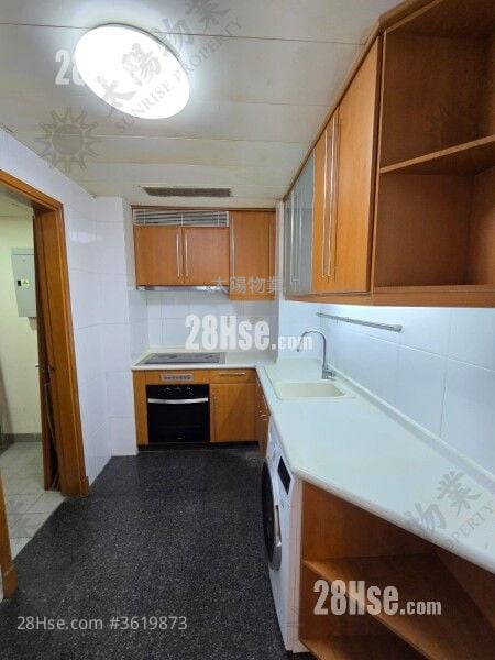 Royal Peninsula Rental 4 Bedrooms 948 ft² Royal Peninsula Rental 4 Bedrooms 948 ft²