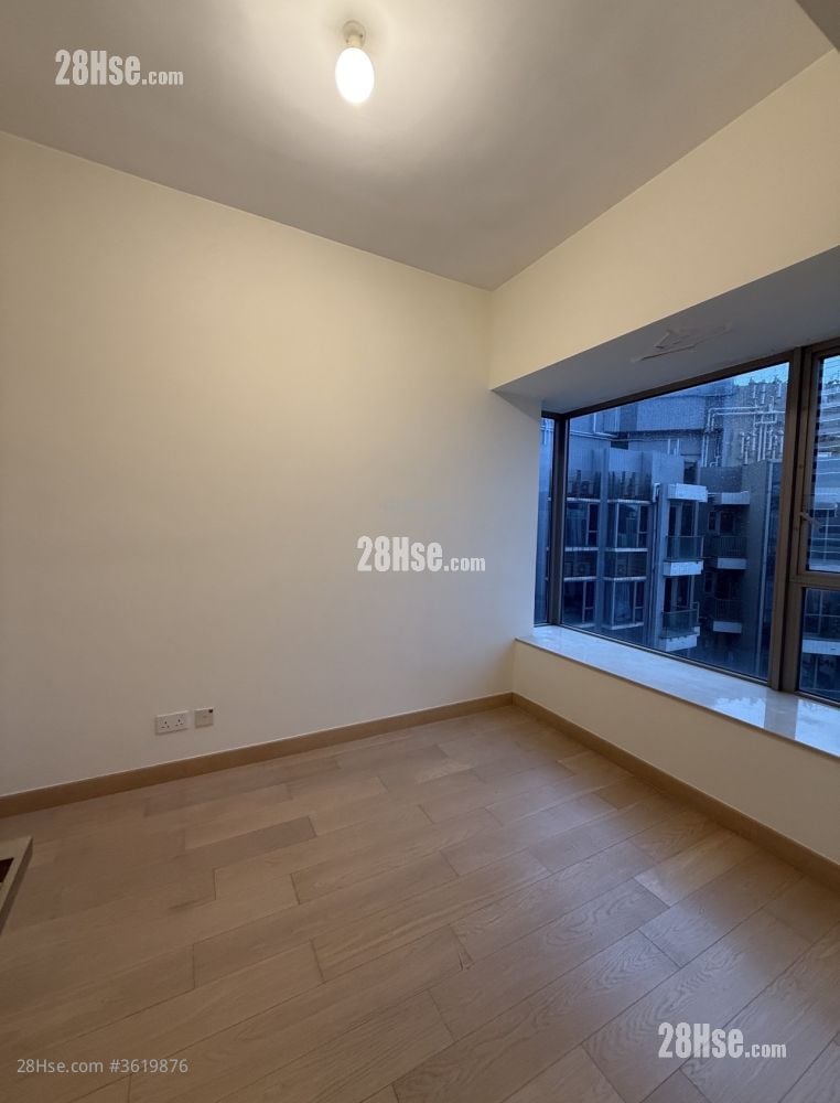 Peninsula East Sell 2 Bedrooms 547 ft² Peninsula East Sell 2 Bedrooms 547 ft²