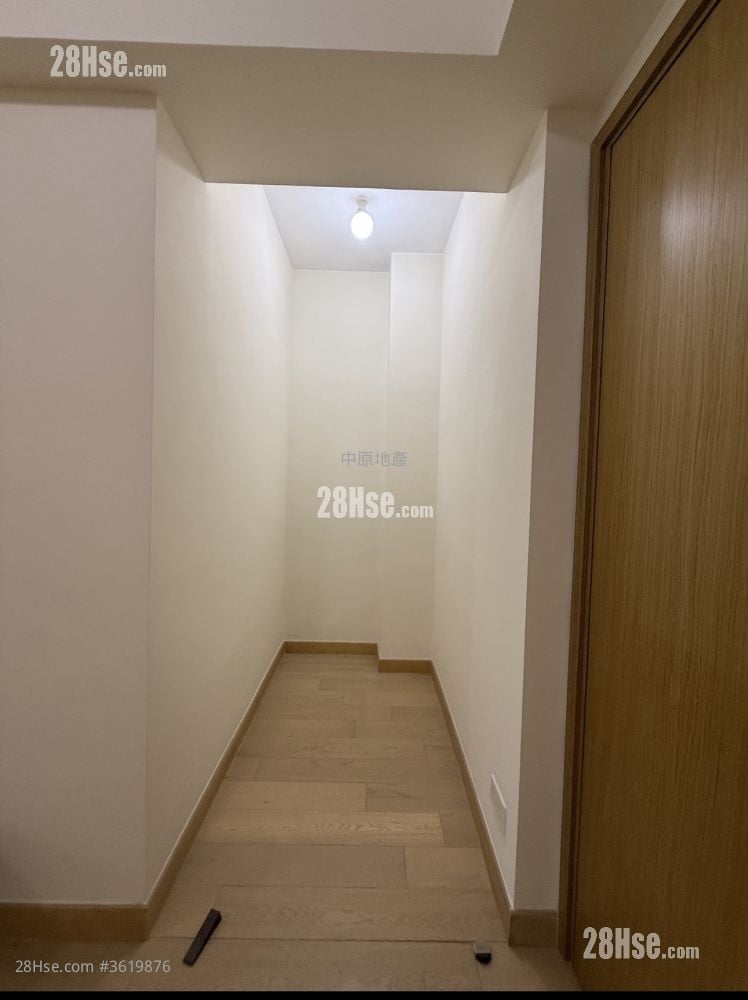 Peninsula East Sell 2 Bedrooms 547 ft² Peninsula East Sell 2 Bedrooms 547 ft²
