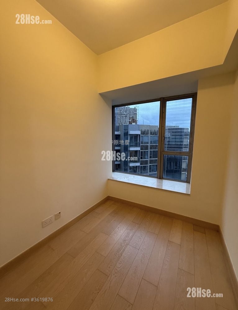 Peninsula East Sell 2 Bedrooms 547 ft² Peninsula East Sell 2 Bedrooms 547 ft²