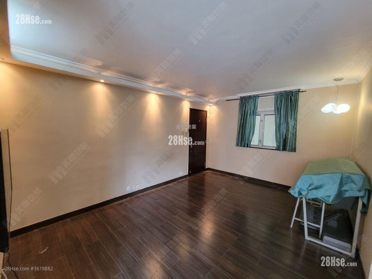 Telford Gardens Sell 2 Bedrooms , 1 Bathroom 538 ft² Telford Gardens Sell 2 Bedrooms , 1 Bathroom 538 ft²