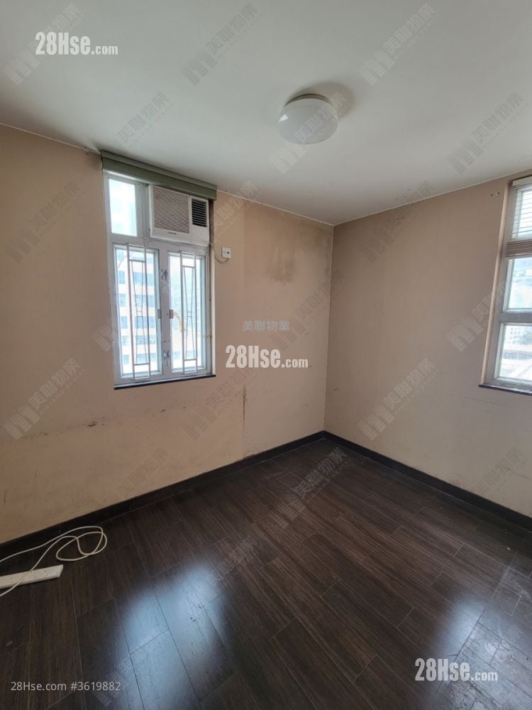 Telford Gardens Sell 2 Bedrooms , 1 Bathroom 538 ft² Telford Gardens Sell 2 Bedrooms , 1 Bathroom 538 ft²