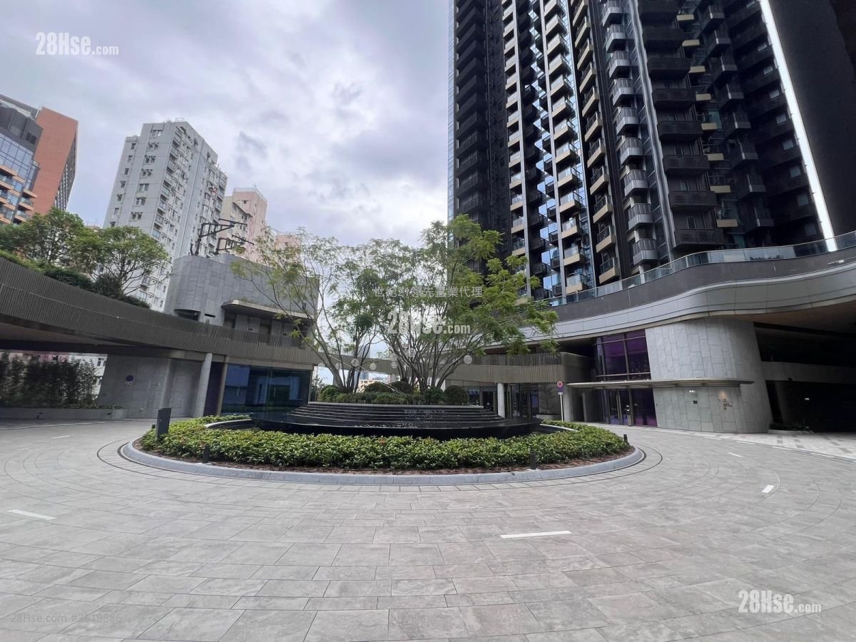 In One Rental 3 Bedrooms , 3 Bathrooms 904 ft² In One Rental 3 Bedrooms , 3 Bathrooms 904 ft²