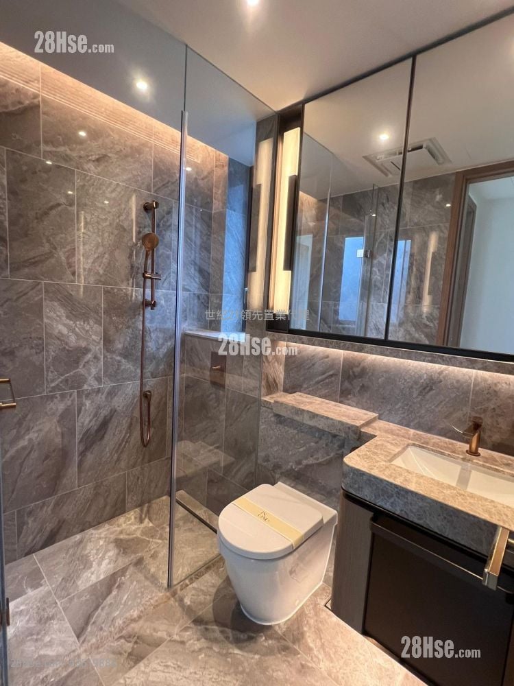 In One Rental 3 Bedrooms , 3 Bathrooms 904 ft² In One Rental 3 Bedrooms , 3 Bathrooms 904 ft²