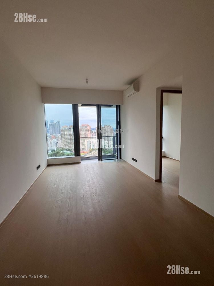 In One Rental 3 Bedrooms , 3 Bathrooms 904 ft² In One Rental 3 Bedrooms , 3 Bathrooms 904 ft²