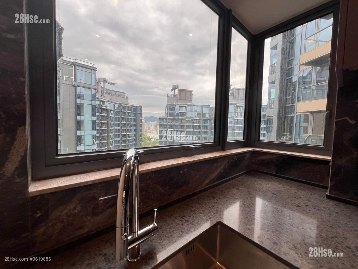 In One Rental 3 Bedrooms , 3 Bathrooms 904 ft² In One Rental 3 Bedrooms , 3 Bathrooms 904 ft²