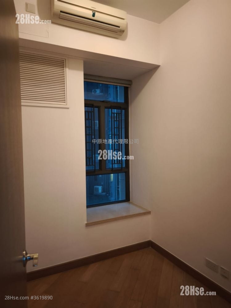 Yoho Midtown Rental 4 Bedrooms , 3 Bathrooms 988 ft² Yoho Midtown Rental 4 Bedrooms , 3 Bathrooms 988 ft²