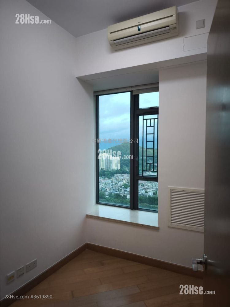 Yoho Midtown Rental 4 Bedrooms , 3 Bathrooms 988 ft² Yoho Midtown Rental 4 Bedrooms , 3 Bathrooms 988 ft²