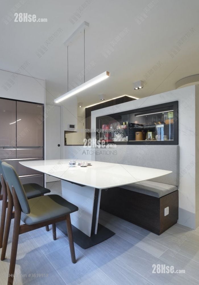 Mei Foo Sun Chuen Sell 3 Bedrooms 910 ft² Mei Foo Sun Chuen Sell 3 Bedrooms 910 ft²