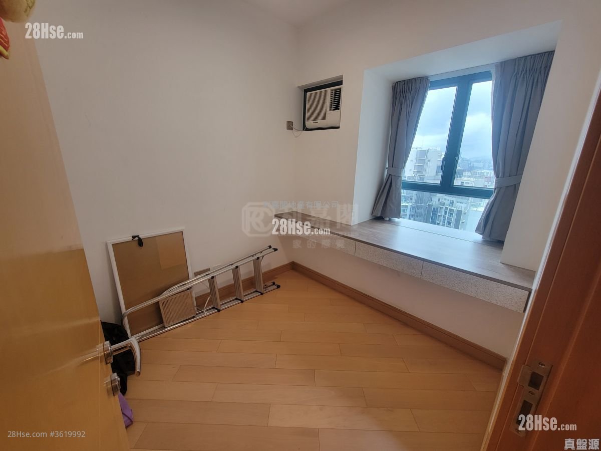 The Long Beach Sell 2 Bedrooms , 1 Bathroom 574 ft² The Long Beach Sell 2 Bedrooms , 1 Bathroom 574 ft²