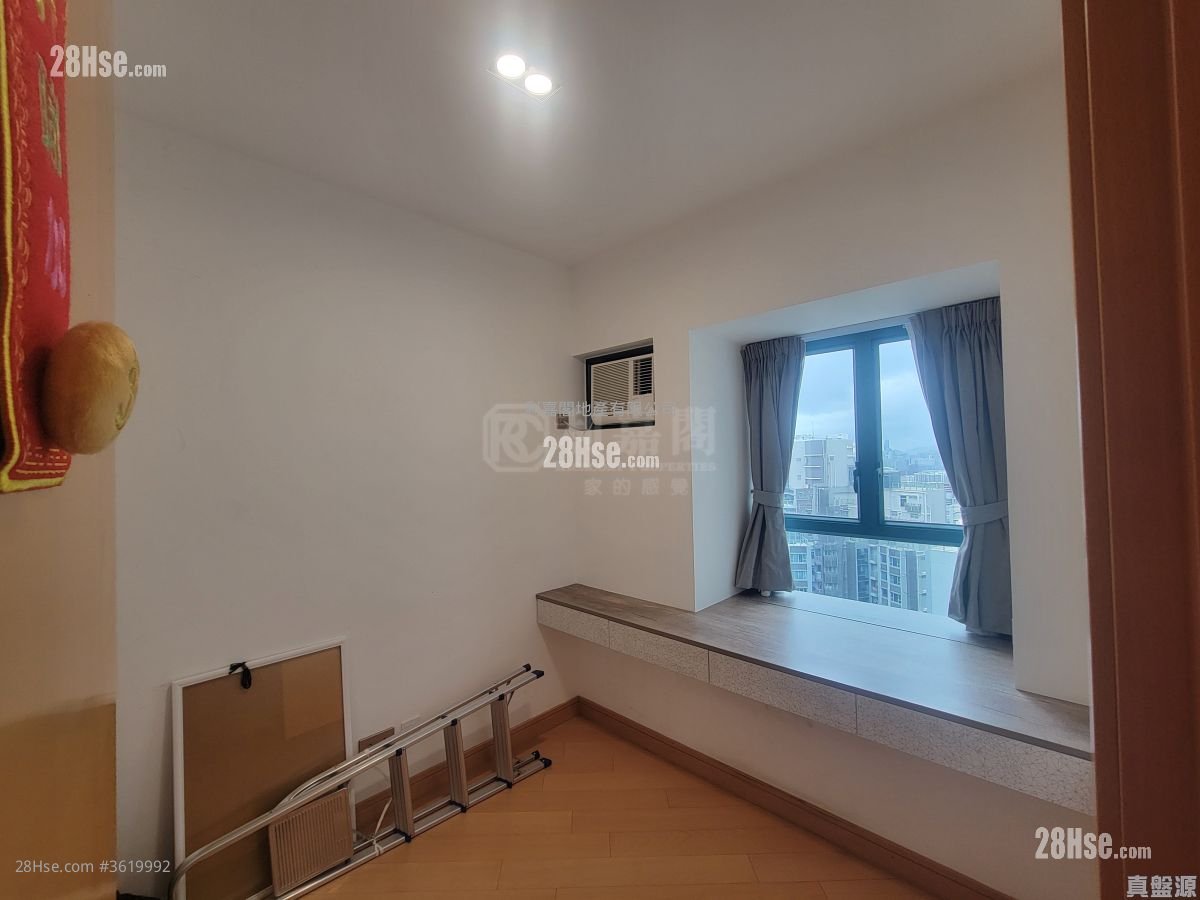 The Long Beach Sell 2 Bedrooms , 1 Bathroom 574 ft² The Long Beach Sell 2 Bedrooms , 1 Bathroom 574 ft²