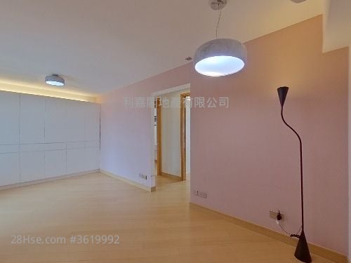 The Long Beach Sell 2 Bedrooms , 1 Bathroom 574 ft² The Long Beach Sell 2 Bedrooms , 1 Bathroom 574 ft²