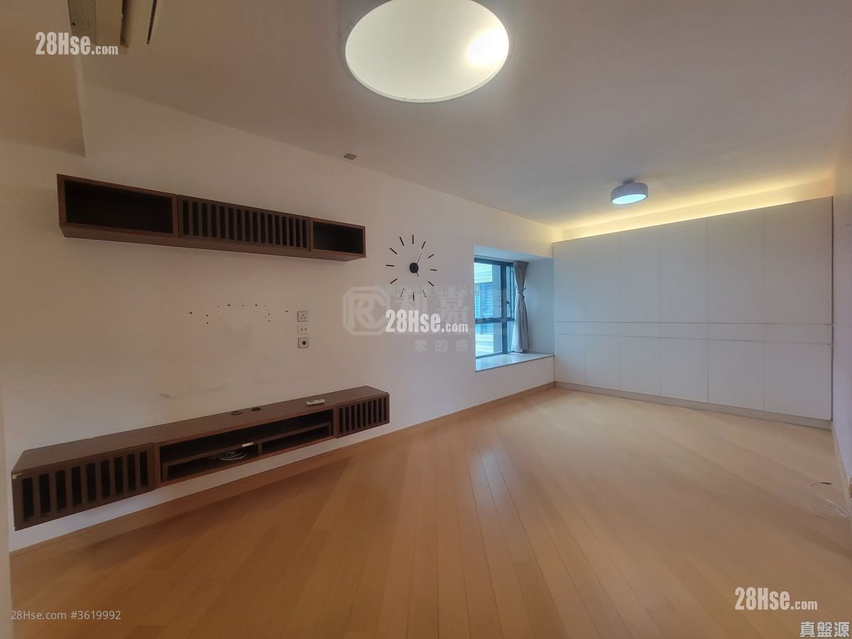 The Long Beach Sell 2 Bedrooms , 1 Bathroom 574 ft² The Long Beach Sell 2 Bedrooms , 1 Bathroom 574 ft²