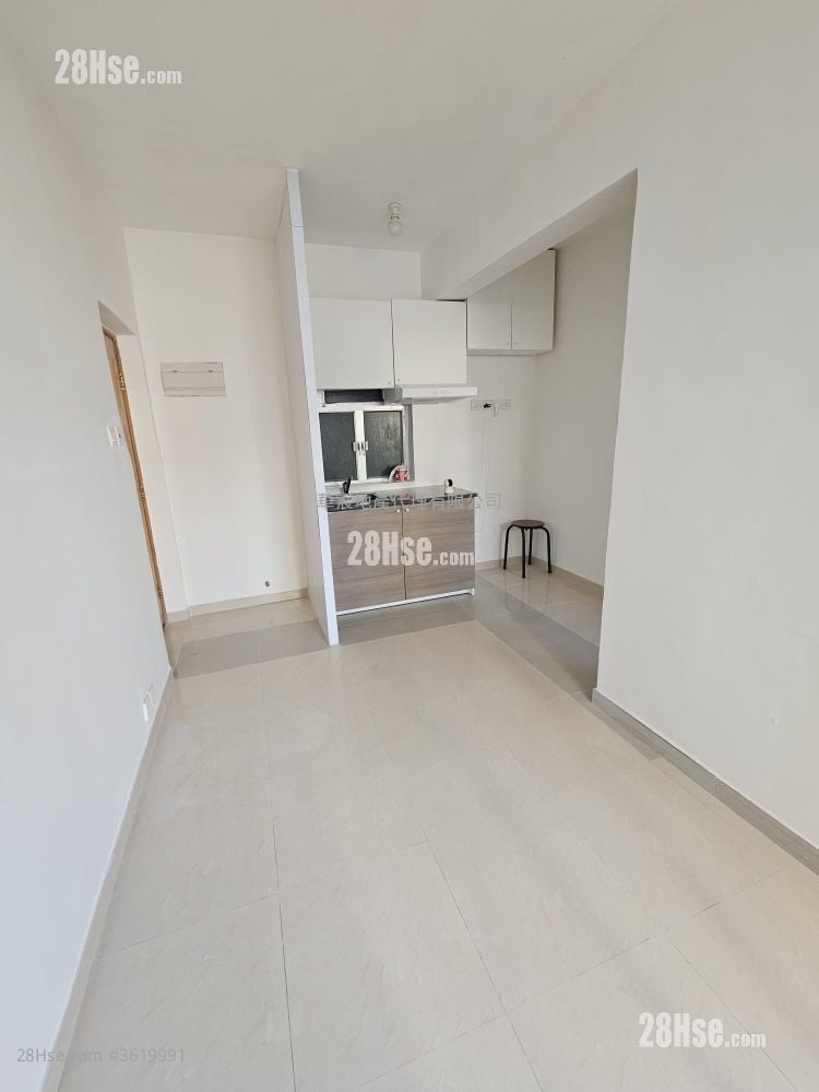 Tak Tai Building Rental 1 Bedroom , 1 Bathroom 420 ft² Tak Tai Building Rental 1 Bedroom , 1 Bathroom 420 ft²