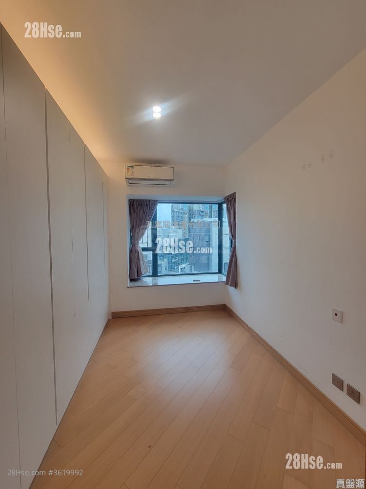 The Long Beach Sell 2 Bedrooms , 1 Bathroom 574 ft² The Long Beach Sell 2 Bedrooms , 1 Bathroom 574 ft²