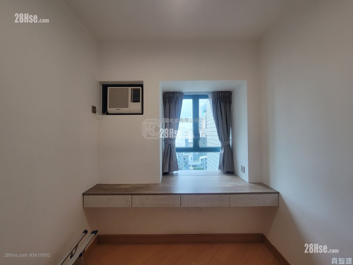The Long Beach Sell 2 Bedrooms , 1 Bathroom 574 ft² The Long Beach Sell 2 Bedrooms , 1 Bathroom 574 ft²