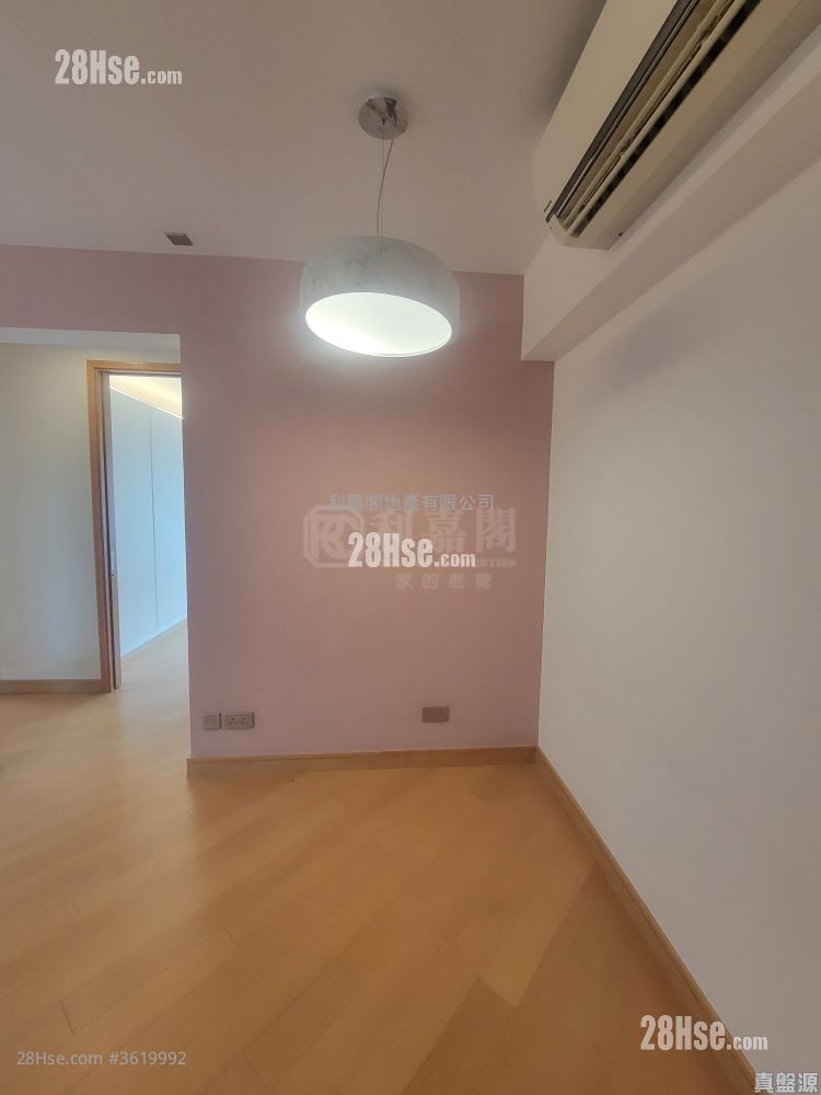 The Long Beach Sell 2 Bedrooms , 1 Bathroom 574 ft² The Long Beach Sell 2 Bedrooms , 1 Bathroom 574 ft²