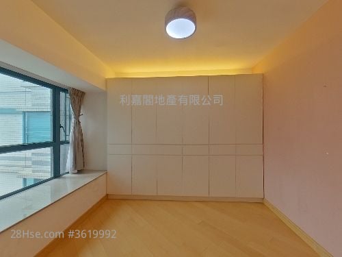The Long Beach Sell 2 Bedrooms , 1 Bathroom 574 ft² The Long Beach Sell 2 Bedrooms , 1 Bathroom 574 ft²