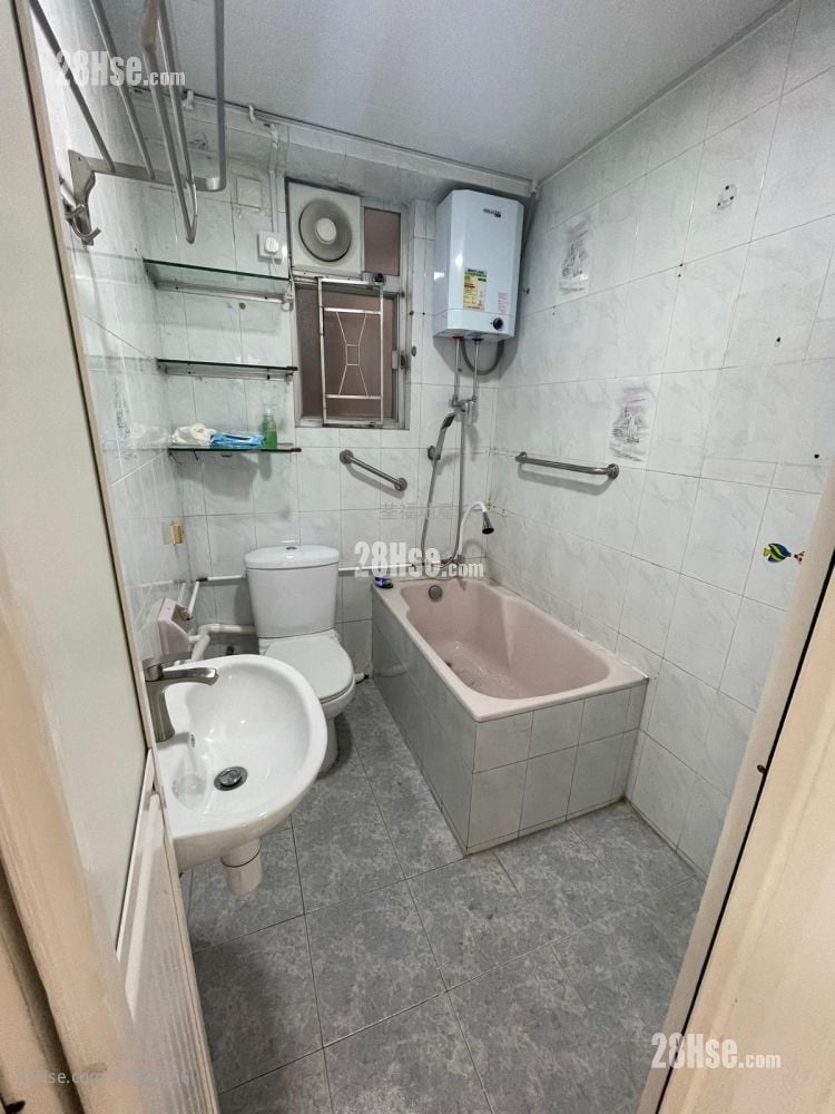 都城大厦 售盘 2 房 , 1 浴室 465 平方尺 都城大厦 售盘 2 房 , 1 浴室 465 平方尺