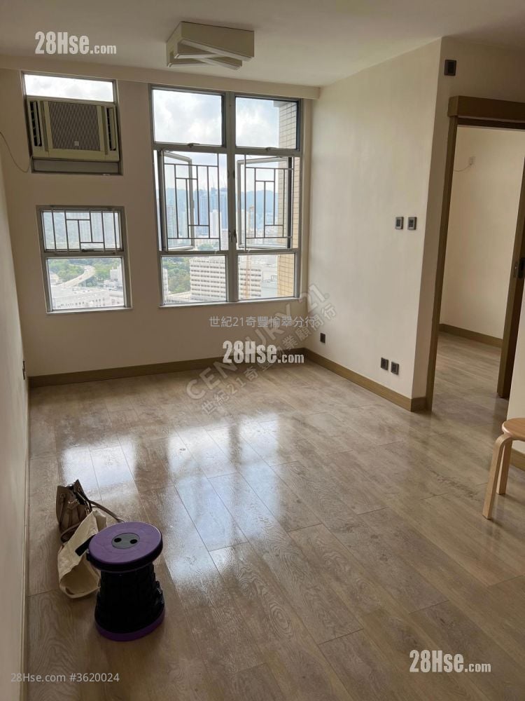 Yu Chui Court Sell 2 Bedrooms , 1 Bathroom 517 ft² Yu Chui Court Sell 2 Bedrooms , 1 Bathroom 517 ft²
