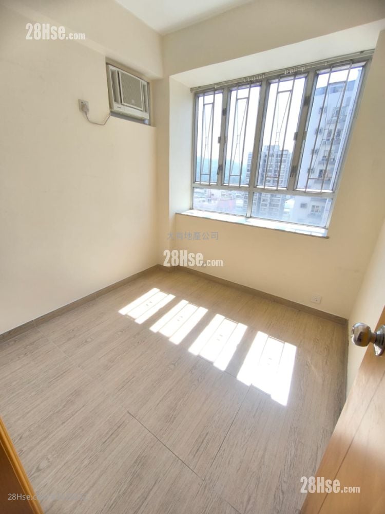 bedroom 2: Wing Fu Mansion Rental 2 Bedrooms , 1 Bathroom 323 ft² bedroom 2: Wing Fu Mansion Rental 2 Bedrooms , 1 Bathroom 323 ft²