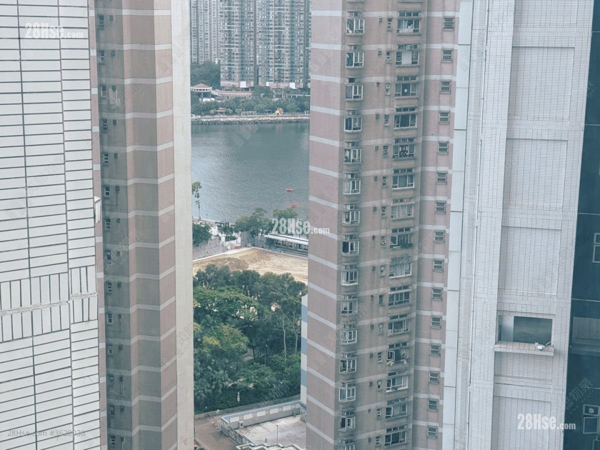 City Point Sell 2 Bedrooms , 1 Bathroom 482 ft² City Point Sell 2 Bedrooms , 1 Bathroom 482 ft²