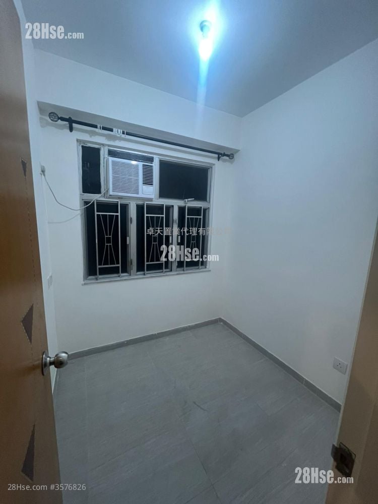 嘉景花园 售盘 3 房 , 1 浴室 448 平方尺 嘉景花园 售盘 3 房 , 1 浴室 448 平方尺