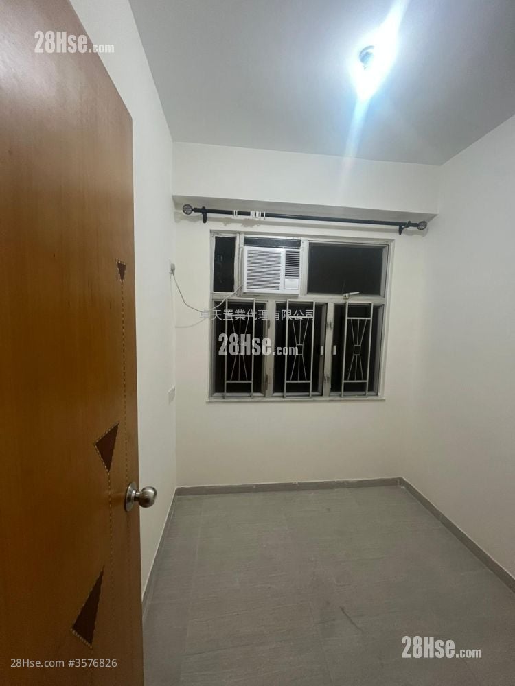 嘉景花园 售盘 3 房 , 1 浴室 448 平方尺 嘉景花园 售盘 3 房 , 1 浴室 448 平方尺