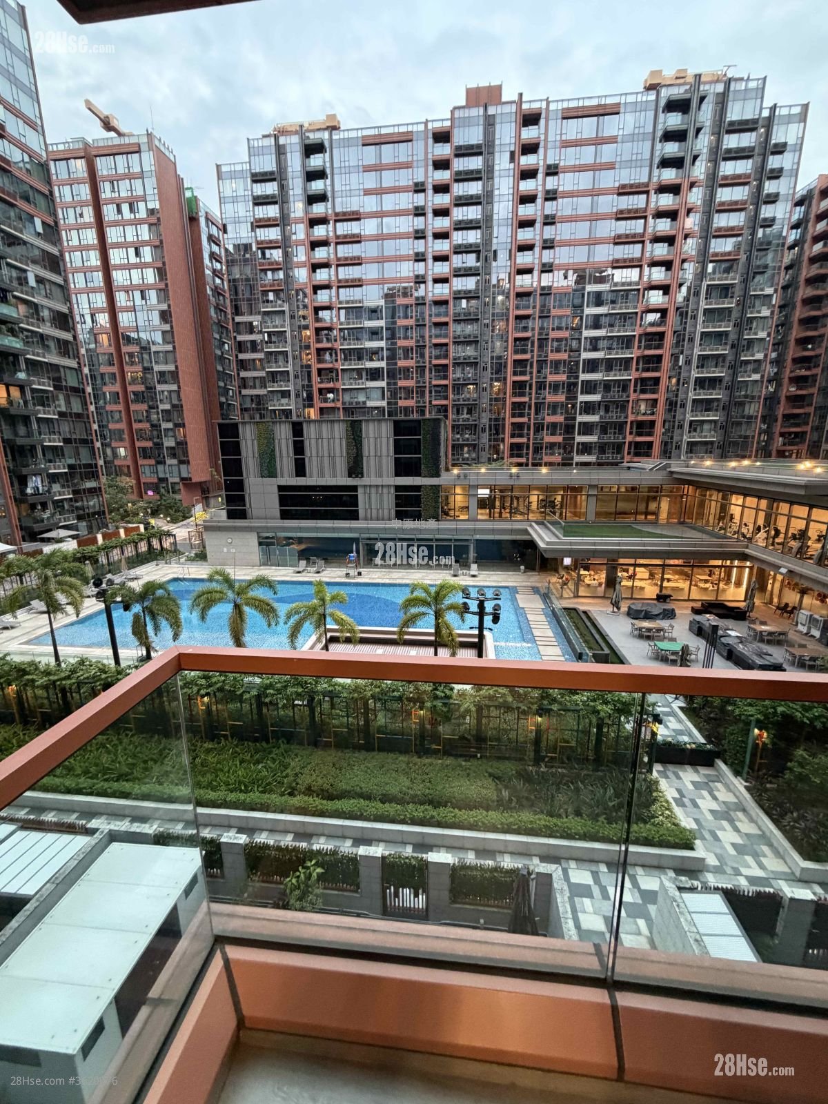 Centra Horizon Sell 3 Bedrooms , 2 Bathrooms 1,041 ft² Centra Horizon Sell 3 Bedrooms , 2 Bathrooms 1,041 ft²