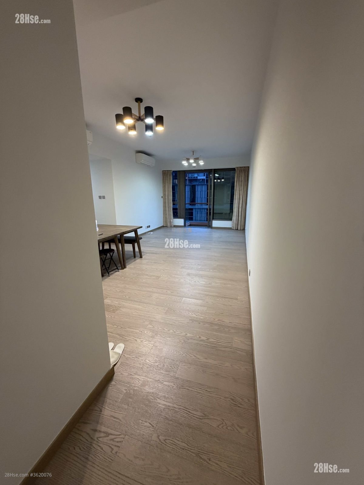 Centra Horizon Sell 3 Bedrooms , 2 Bathrooms 1,041 ft² Centra Horizon Sell 3 Bedrooms , 2 Bathrooms 1,041 ft²