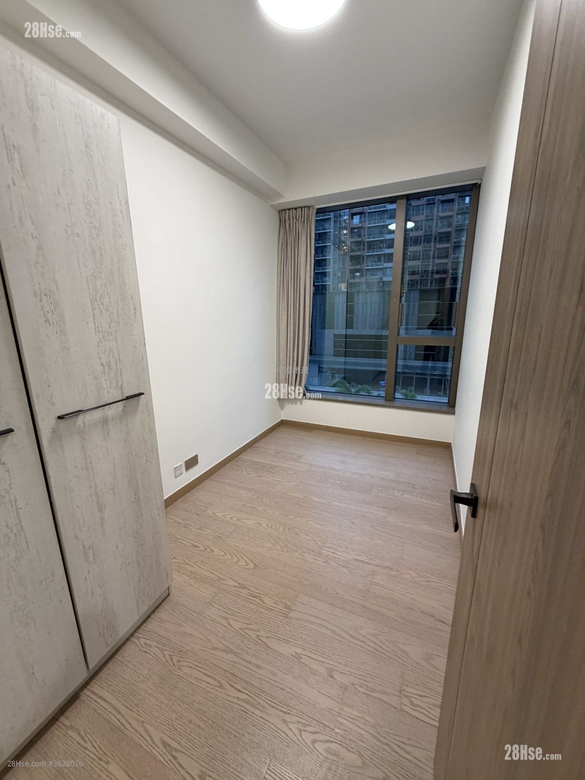 Centra Horizon Sell 3 Bedrooms , 2 Bathrooms 1,041 ft² Centra Horizon Sell 3 Bedrooms , 2 Bathrooms 1,041 ft²