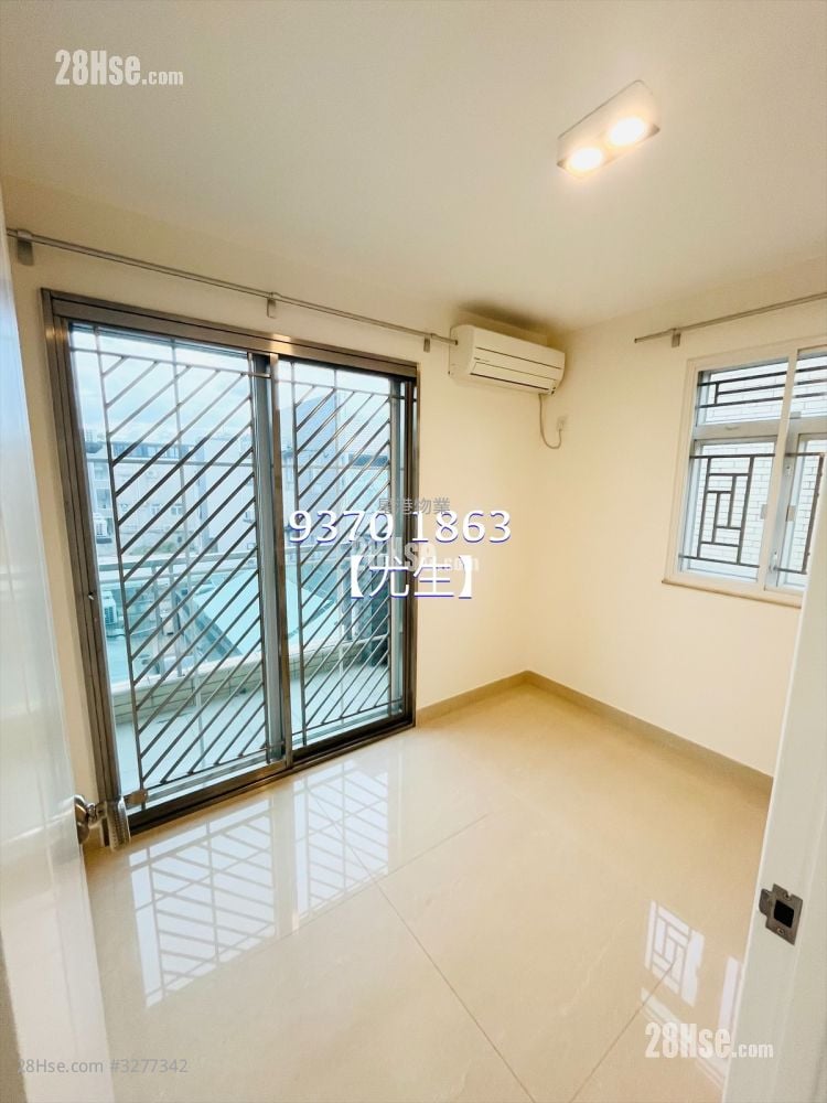 村屋 租盤 3 房 , 1 浴室 700 平方呎 村屋 租盤 3 房 , 1 浴室 700 平方呎