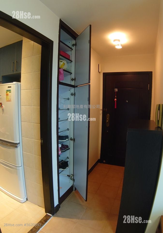 Heng Fa Chuen Sell 3 Bedrooms , 1 Bathroom 563 ft² Heng Fa Chuen Sell 3 Bedrooms , 1 Bathroom 563 ft²