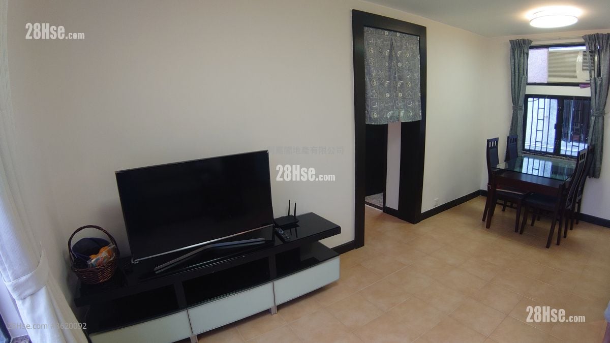 Heng Fa Chuen Sell 3 Bedrooms , 1 Bathroom 563 ft² Heng Fa Chuen Sell 3 Bedrooms , 1 Bathroom 563 ft²