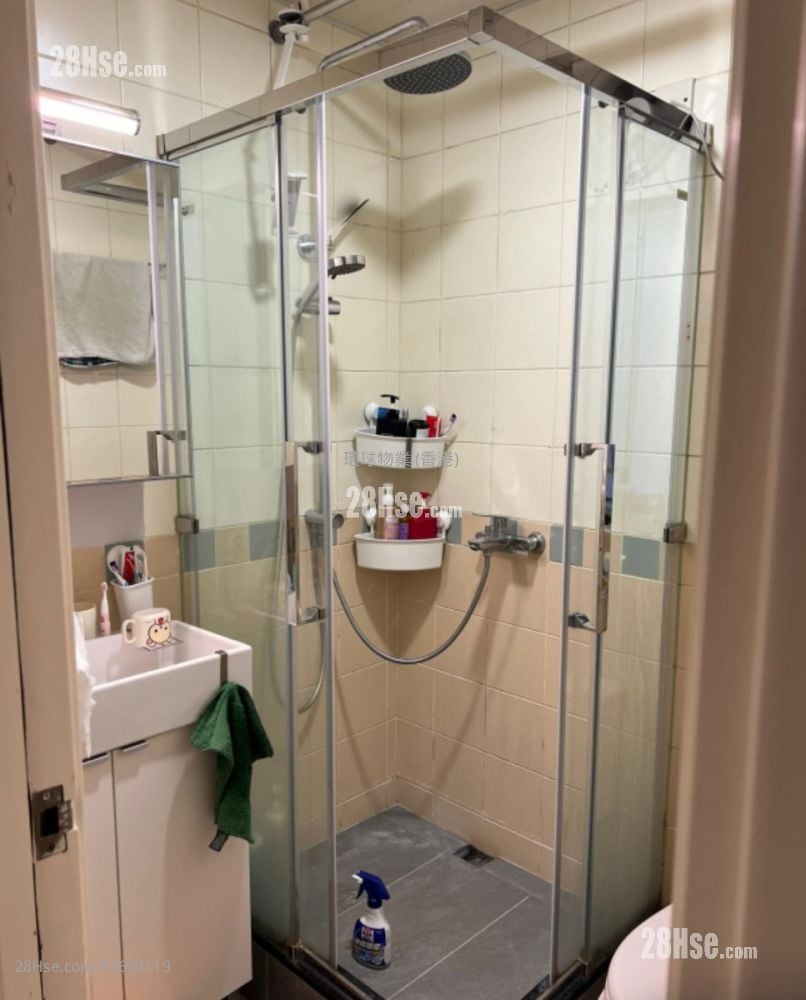 Lei On Court Sell 3 Bedrooms , 2 Bathrooms 650 ft² Lei On Court Sell 3 Bedrooms , 2 Bathrooms 650 ft²