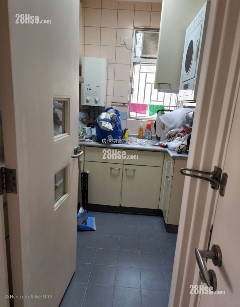 Lei On Court Sell 3 Bedrooms , 2 Bathrooms 650 ft² Lei On Court Sell 3 Bedrooms , 2 Bathrooms 650 ft²