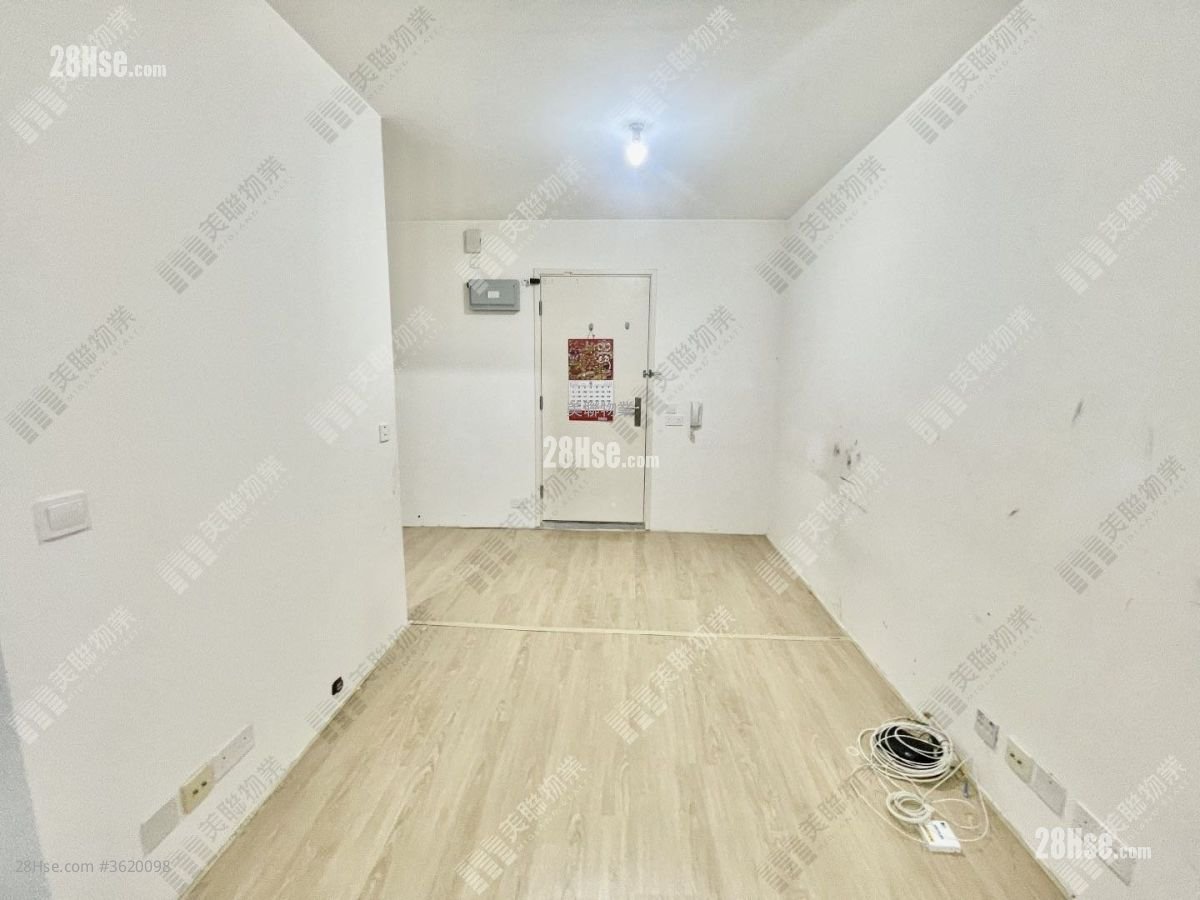 Shan Lai Court Sell 385 ft²