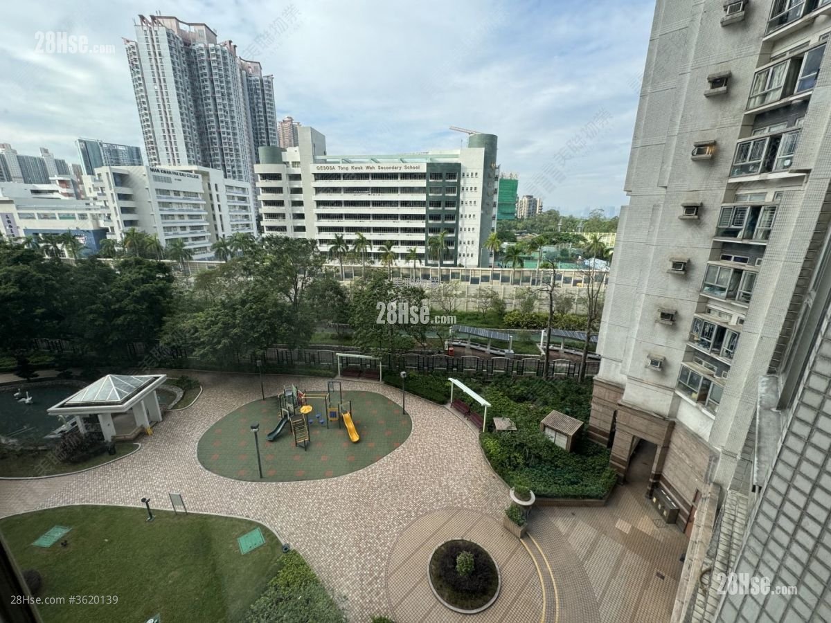 Kingswood Villas Sell 2 Bedrooms 441 ft² Kingswood Villas Sell 2 Bedrooms 441 ft²