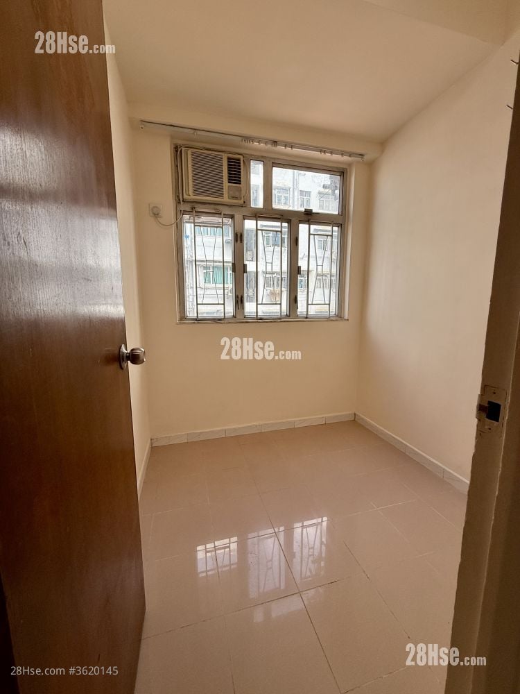 Leung Chau Building Rental 2 Bedrooms , 1 Bathroom 280 ft² Leung Chau Building Rental 2 Bedrooms , 1 Bathroom 280 ft²