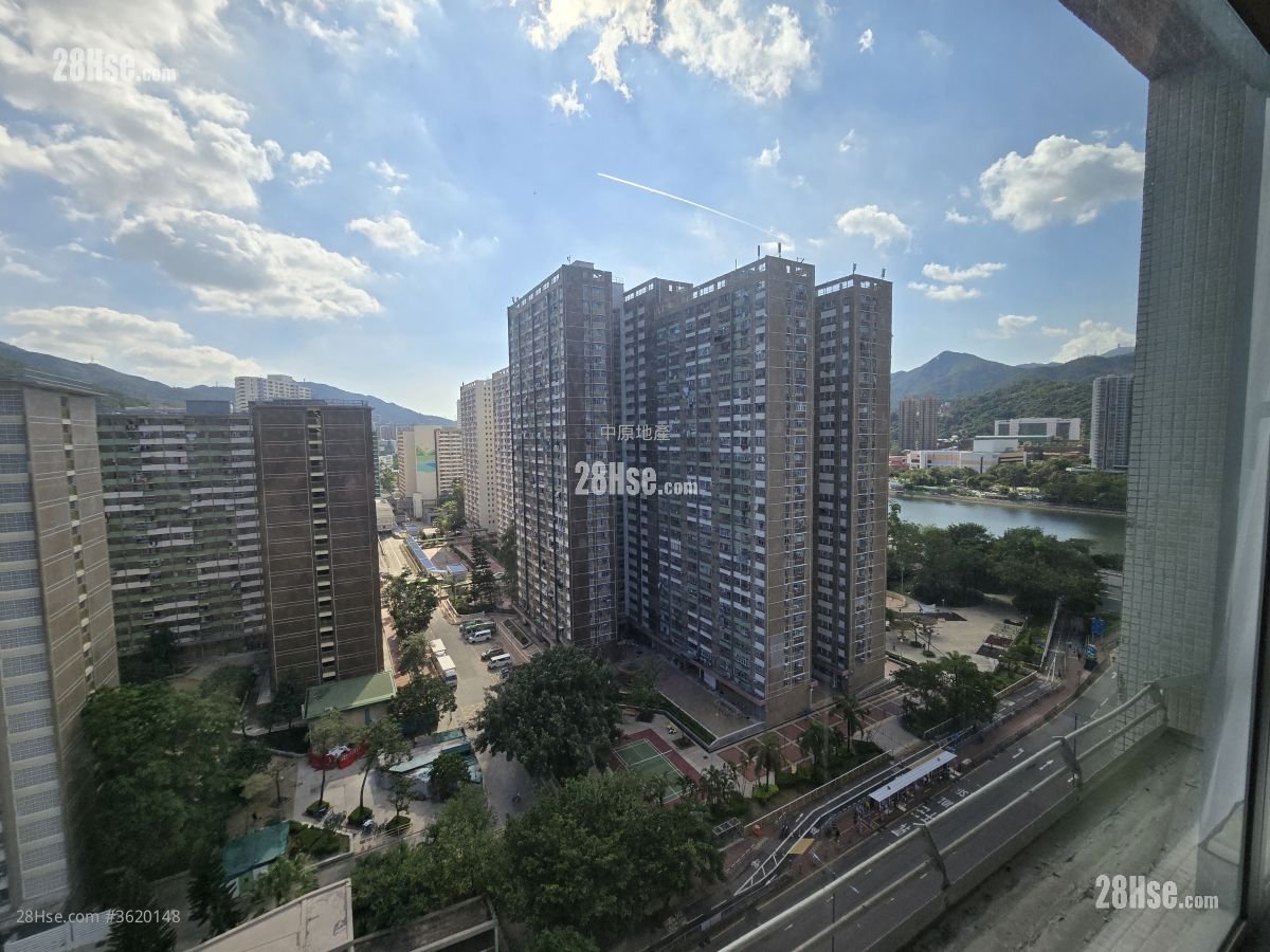Greenfield Court Sell 3 Bedrooms , 2 Bathrooms 633 ft² Greenfield Court Sell 3 Bedrooms , 2 Bathrooms 633 ft²