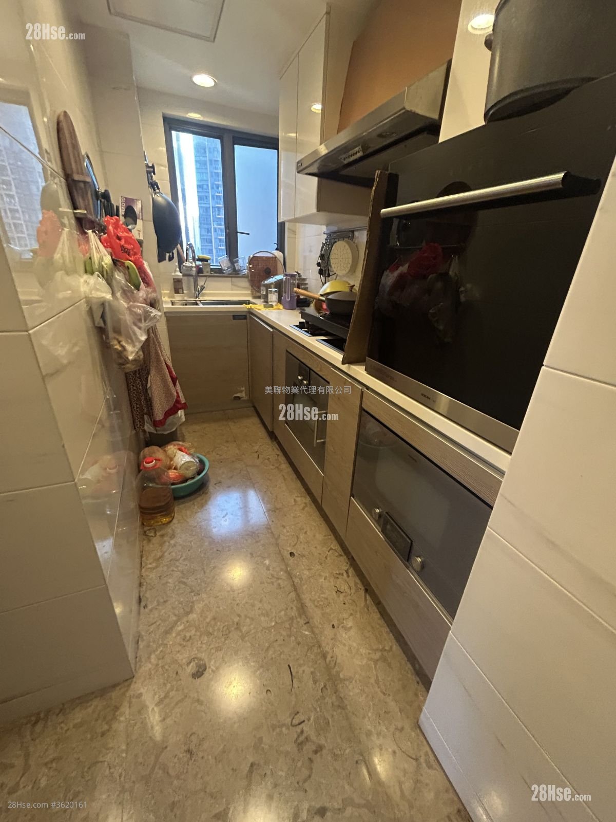 Seanorama Sell 3 Bedrooms 769 ft² Seanorama Sell 3 Bedrooms 769 ft²