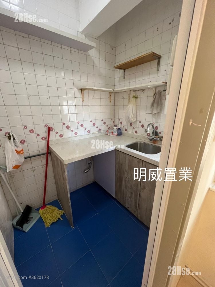 鸿辉大厦 售盘 2 房 , 1 浴室 334 平方尺 鸿辉大厦 售盘 2 房 , 1 浴室 334 平方尺